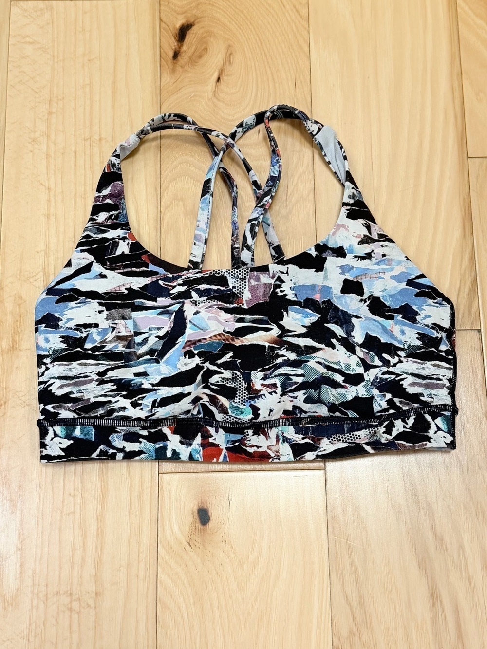Lululemon Women’s Free To Be Serene Bra